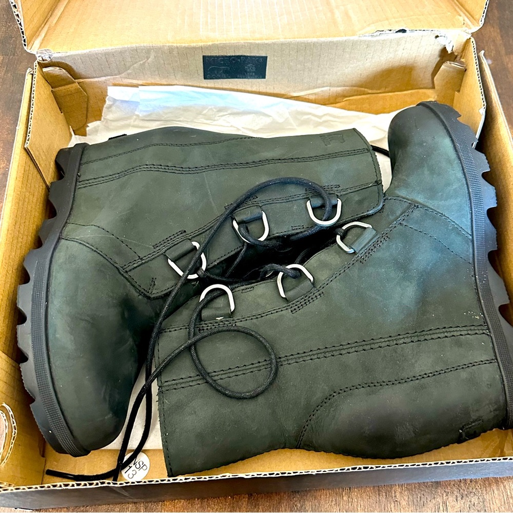 Joan of Arctic Wedge II lace up boots